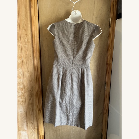 Banana Republic Italian Fabric Sleeveless Dress — 12 - Picture 3 of 5
